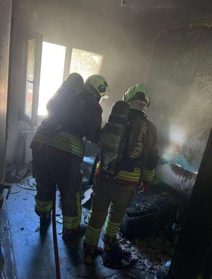 6 ay önce yanan daire komşuların kabusu oldu 6